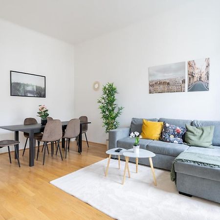Central Two Bedroom Apartment Vienna Exterior photo
