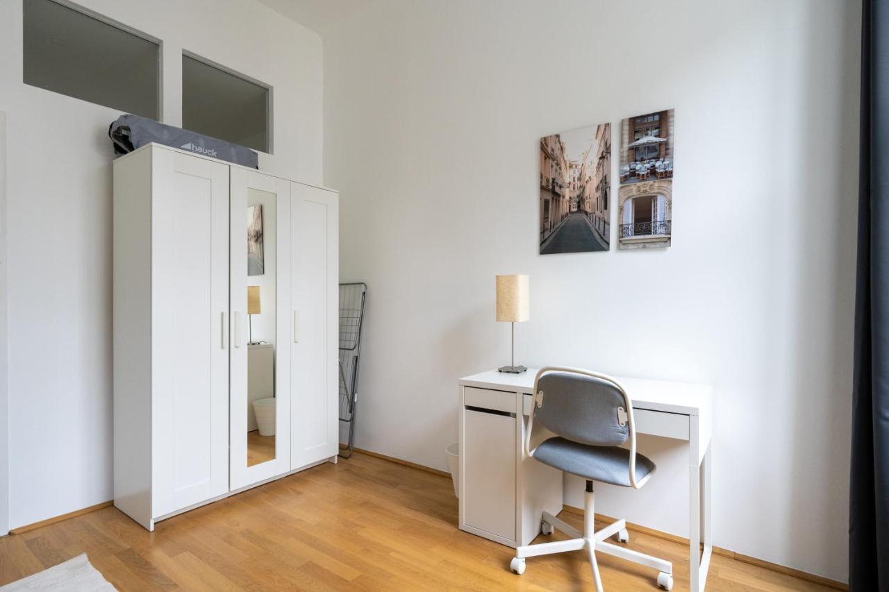 Central Two Bedroom Apartment Vienna Exterior photo